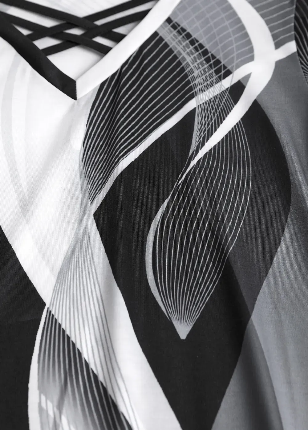 Black Criss Cross Geometric Print Short Sleeve T Shirt