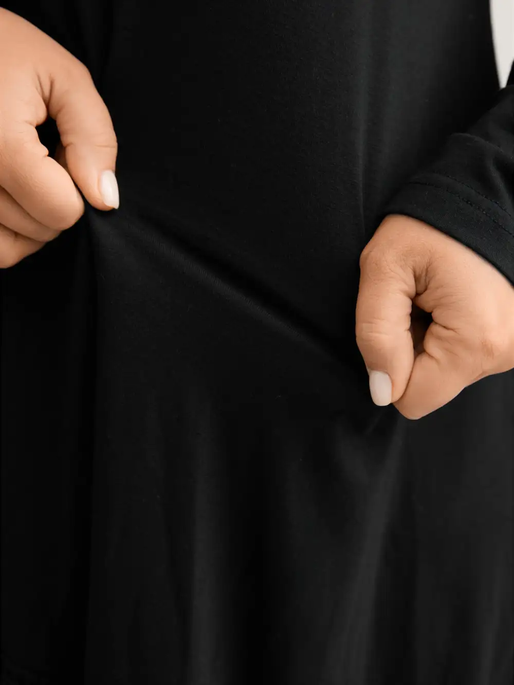 Solid Tassels Trim Pocket Asymmetrical Hem T-shirt