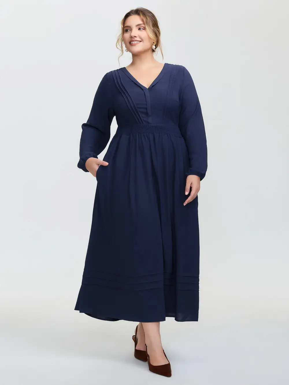 Textured Shirred Waist Pockets Maxi Dress