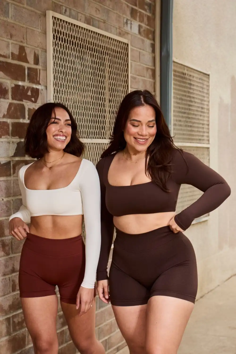 W336 - Curve Long Sleeve sports Bra