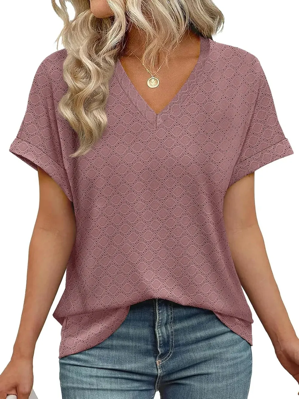 ✨Women's V Neck Eyelet Dressy Casual Basic Short Sleeve Tees