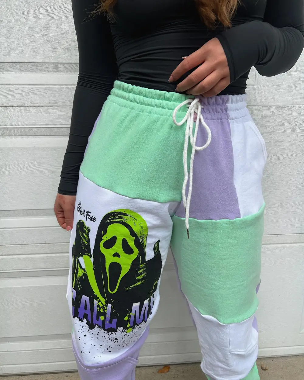 Green sweatpants how perfect and cozy piece for your Halloween day