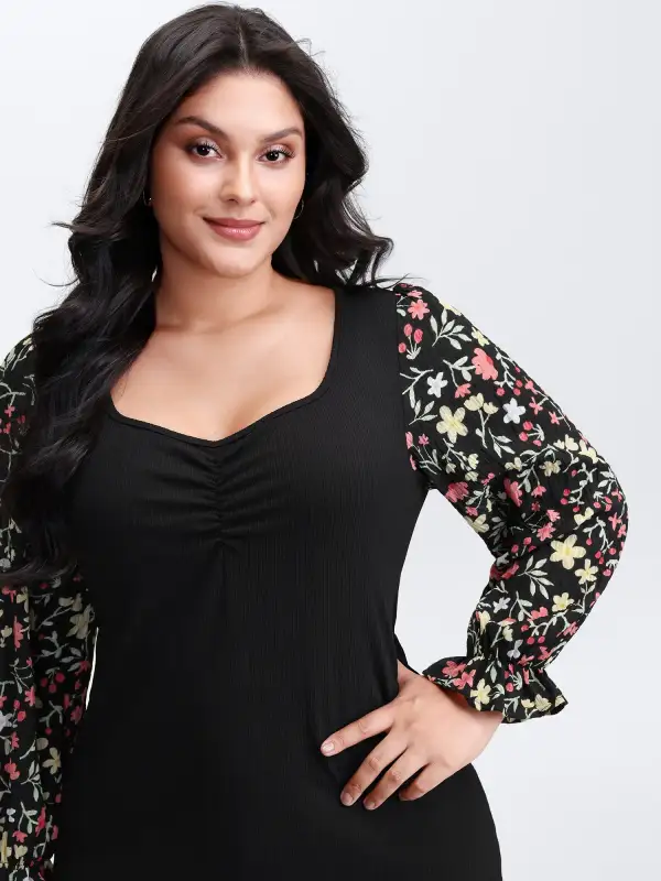 Textured Spliced Floral Sleeves Top