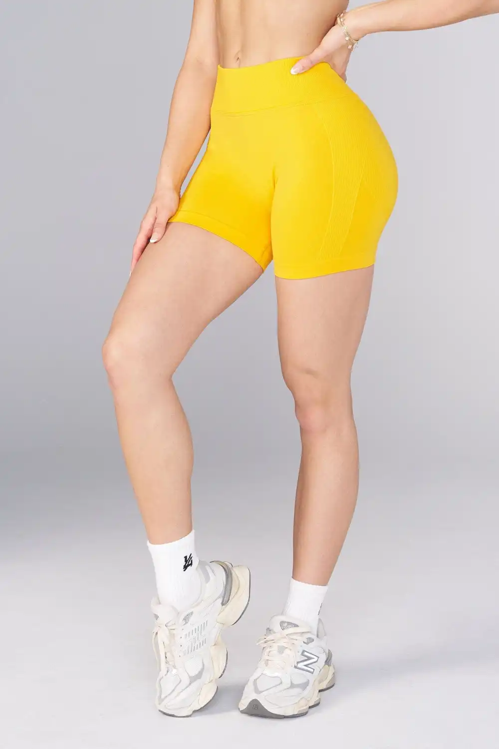 W148 Curve hourglass Shorts 5