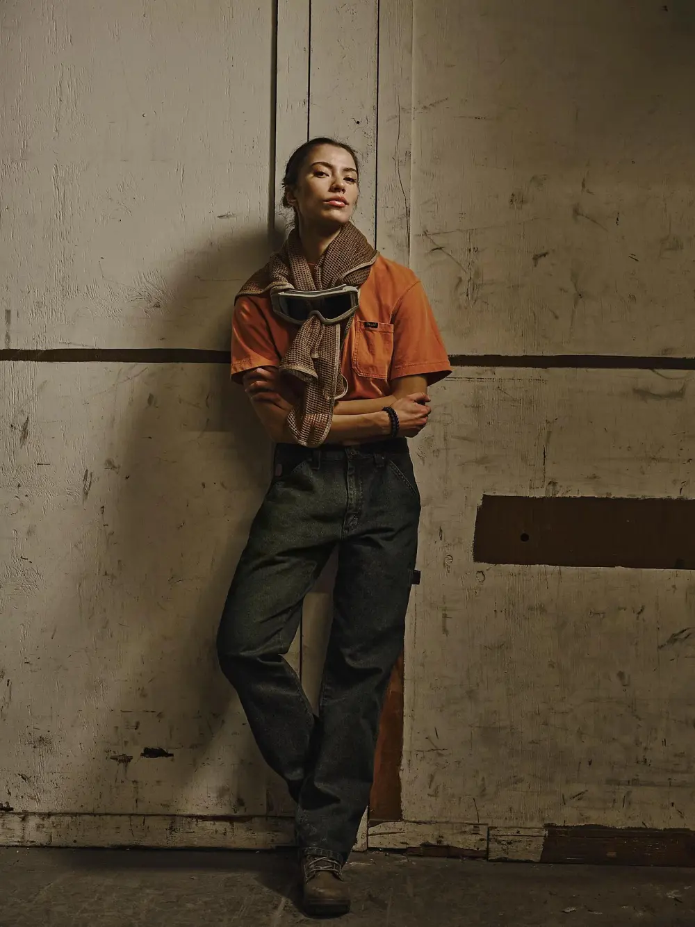 WRANGLER X THE LAST OF US CARPENTER JEAN IN DARK VINTAGE