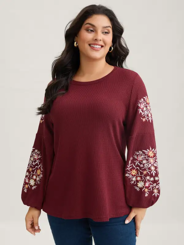 Waffle Knit Floral Embroidered Lantern Sleeve T-shirt