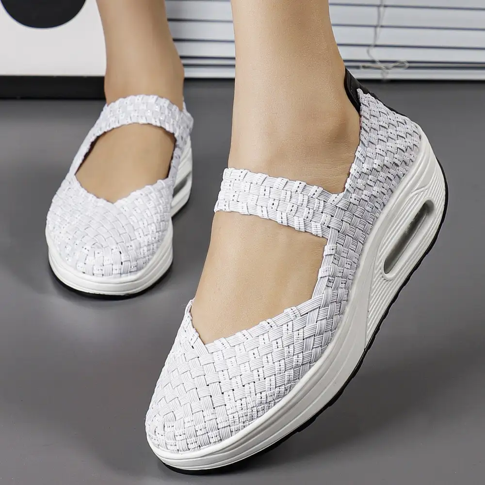 Lightweight Breathable Casual Shoes WS21