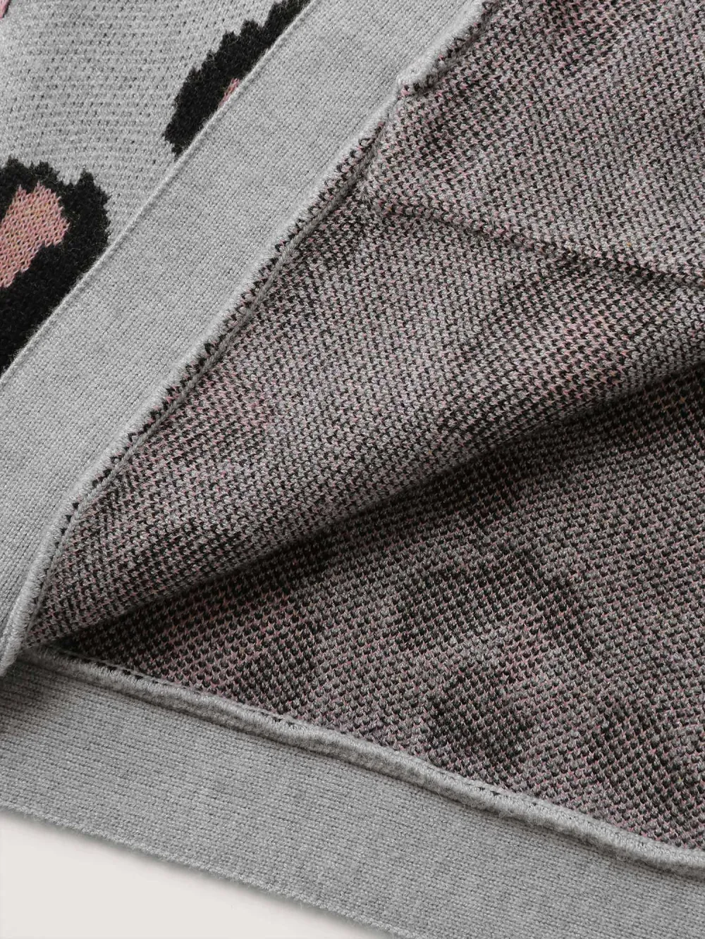 Leopard Print Arc Hem Pockets Knit Cardigan