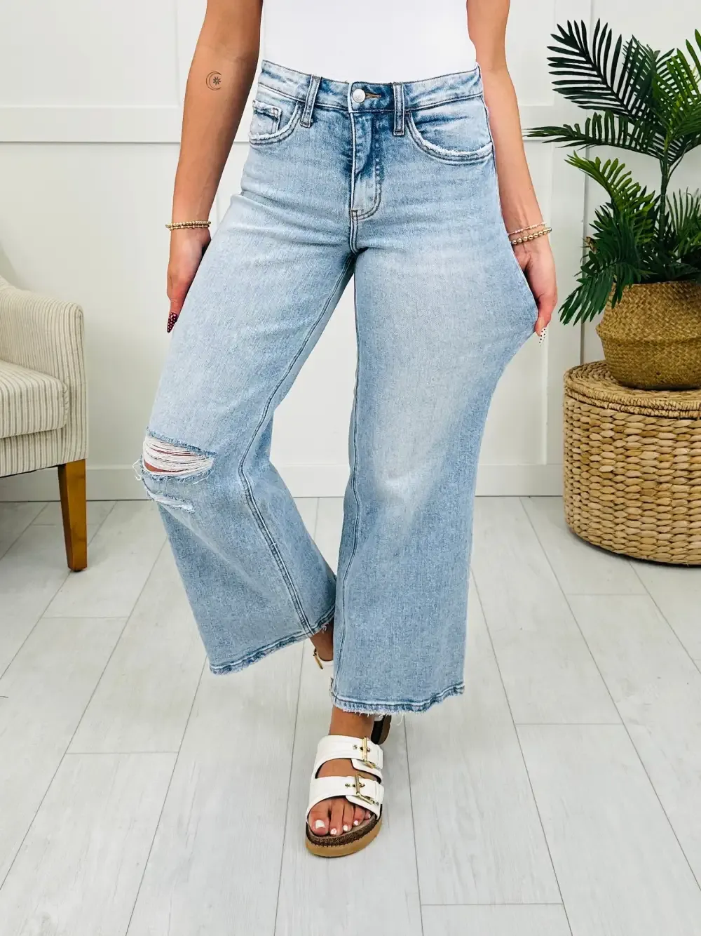 Lovervet On The Edge Wide Leg Jeans