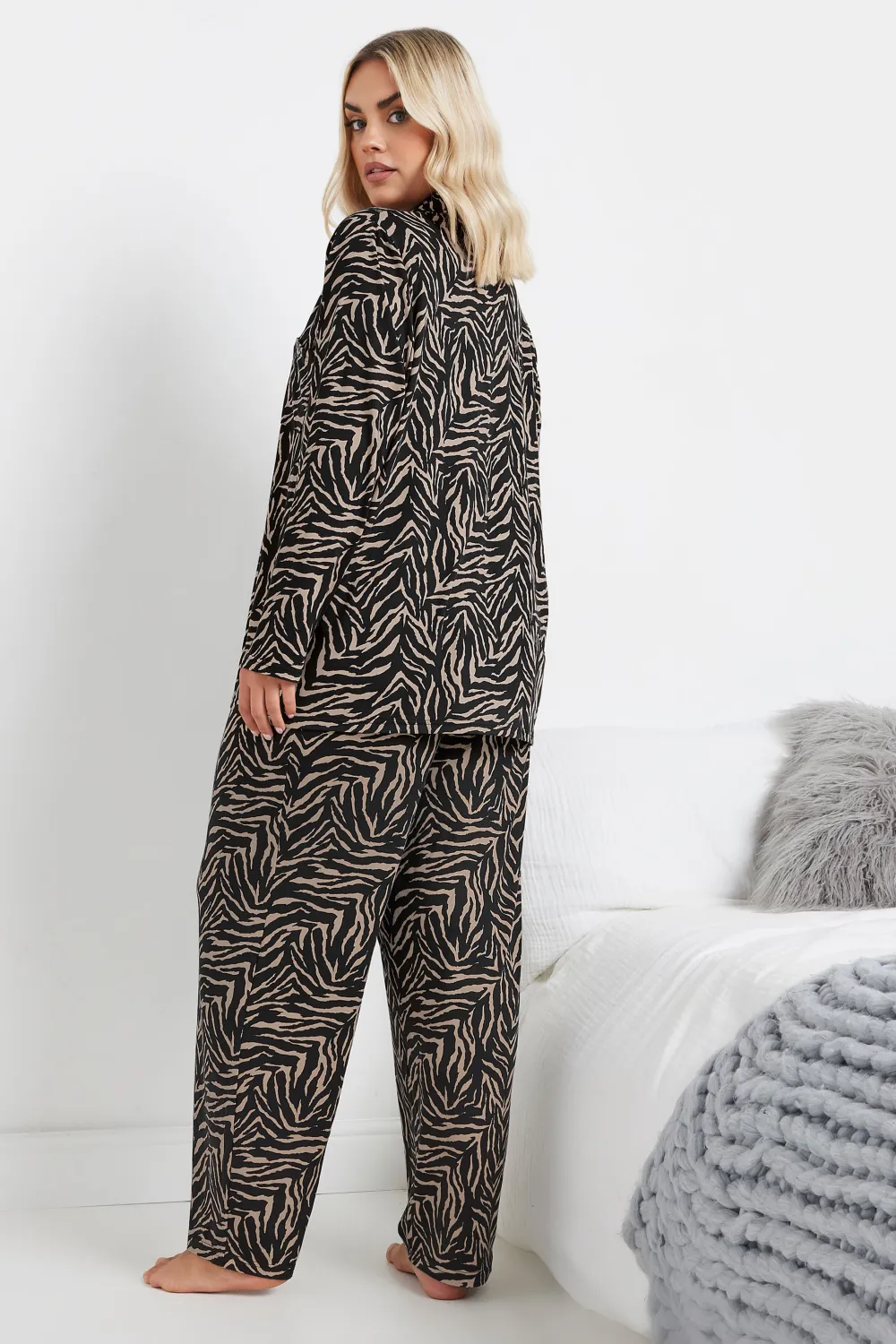 YOURS Curve Red Check Print Soft Touch Pyjama Set