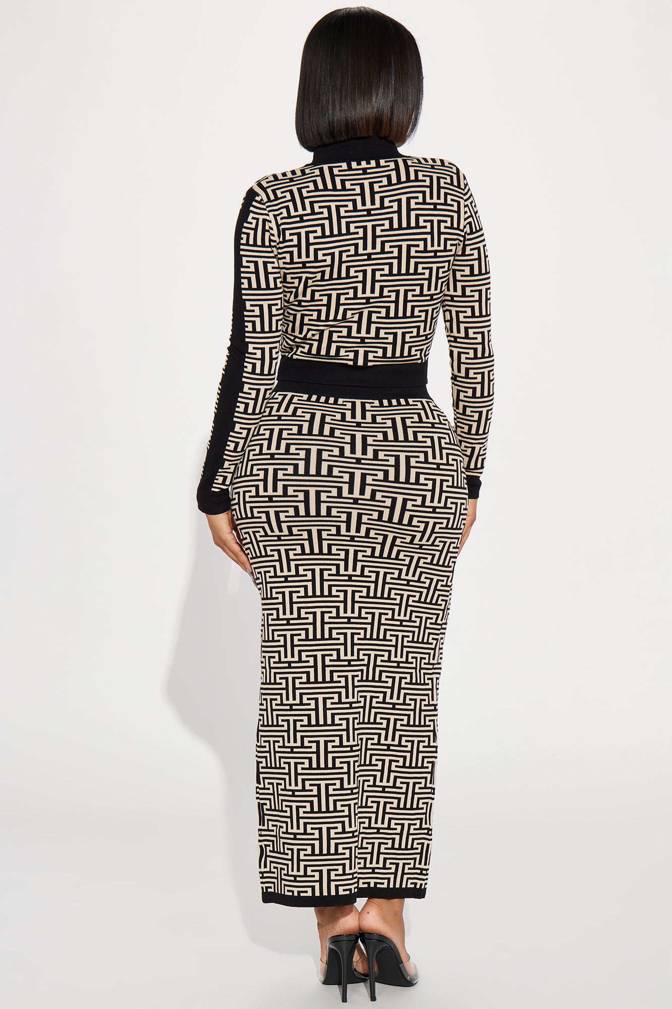 Luxe Attitude Sweater Skirt Set - Black/combo