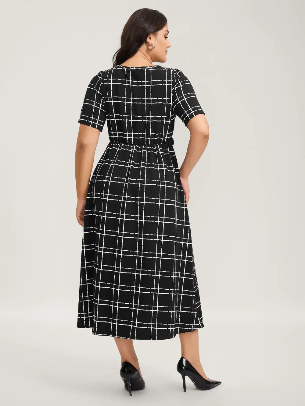 Grid Print Knit Belted Maxi Dress