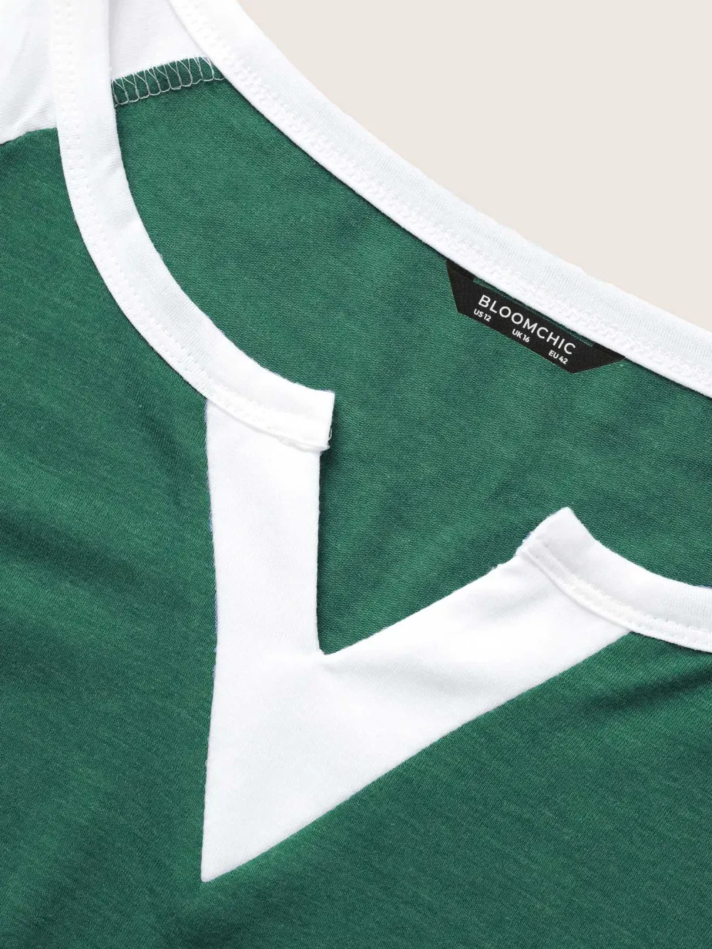 Colorblock Contrast Notched Raglan Sleeve T-Shirt