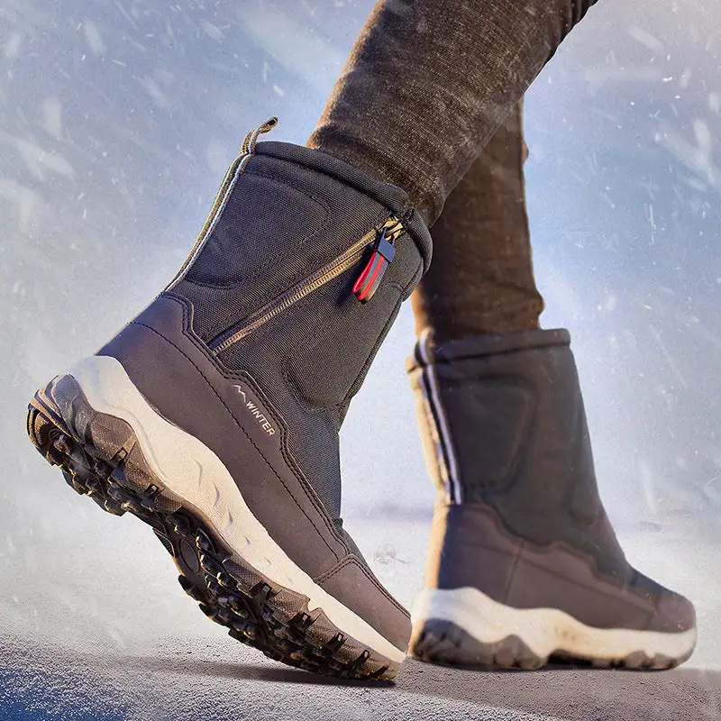 Thickened men's snow boots with plush insulation, anti slip and waterproof women's short sleeved couples' large cotton shoes