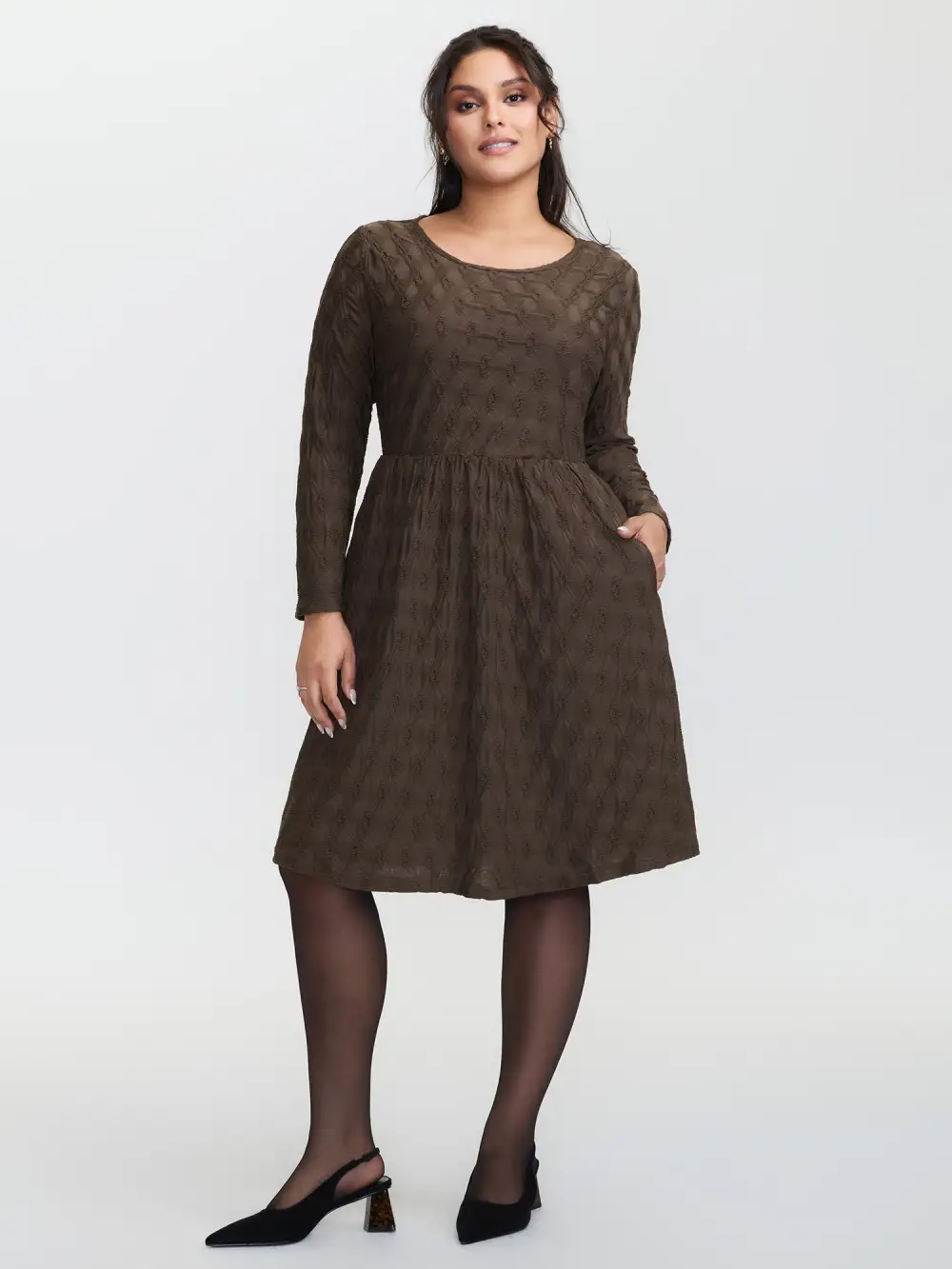 Textured Stretchy Pockets Midi Knit Dress