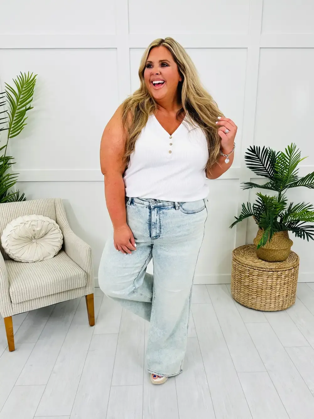 Judy Blue Turn Back Time Retro Style Wide Leg Tummy Control Jeans