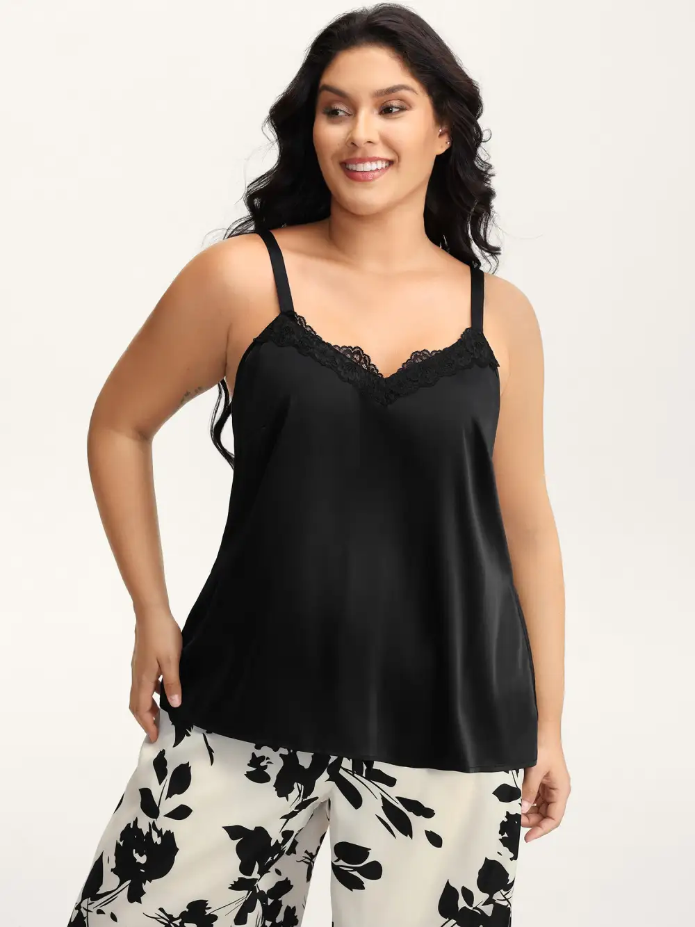 Color Contrast Floral Loungewear Set