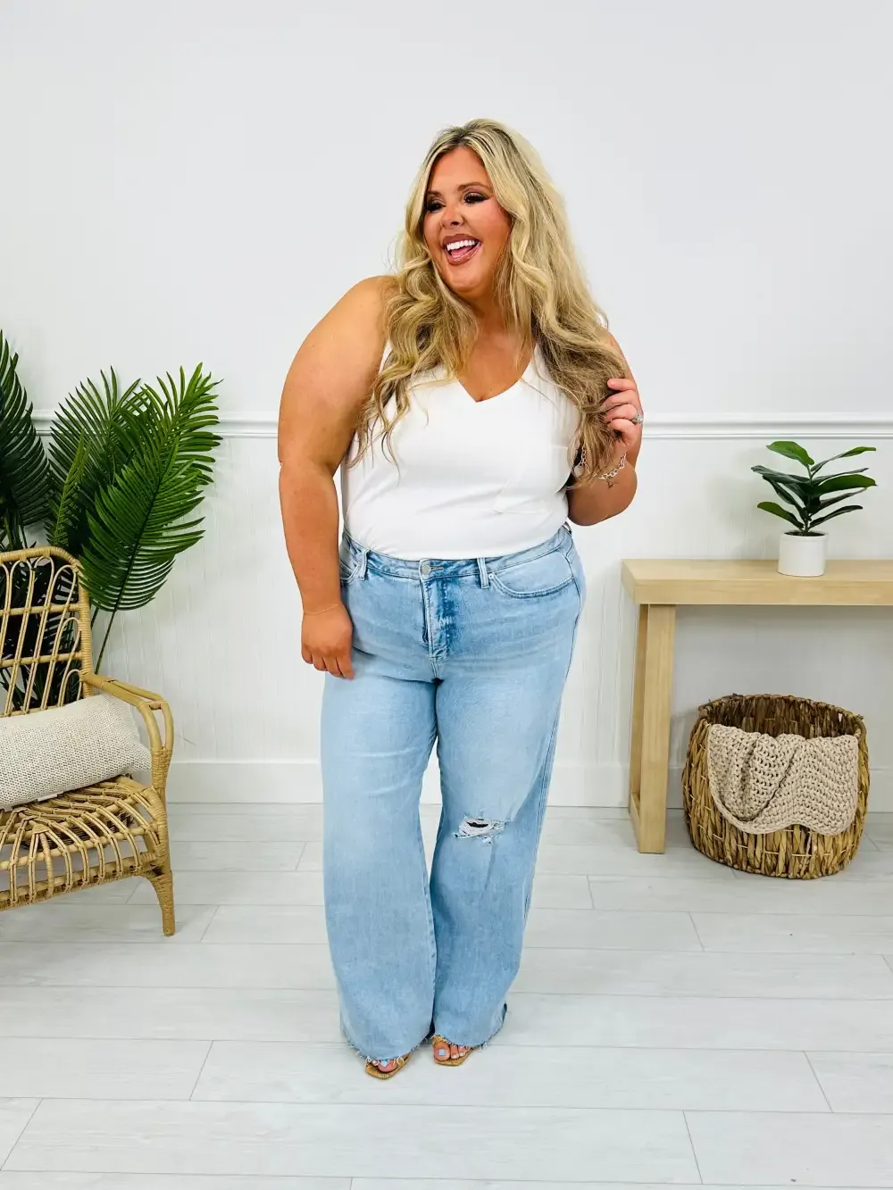 MOCO Exclusive Just Like That Wide Leg Jeans