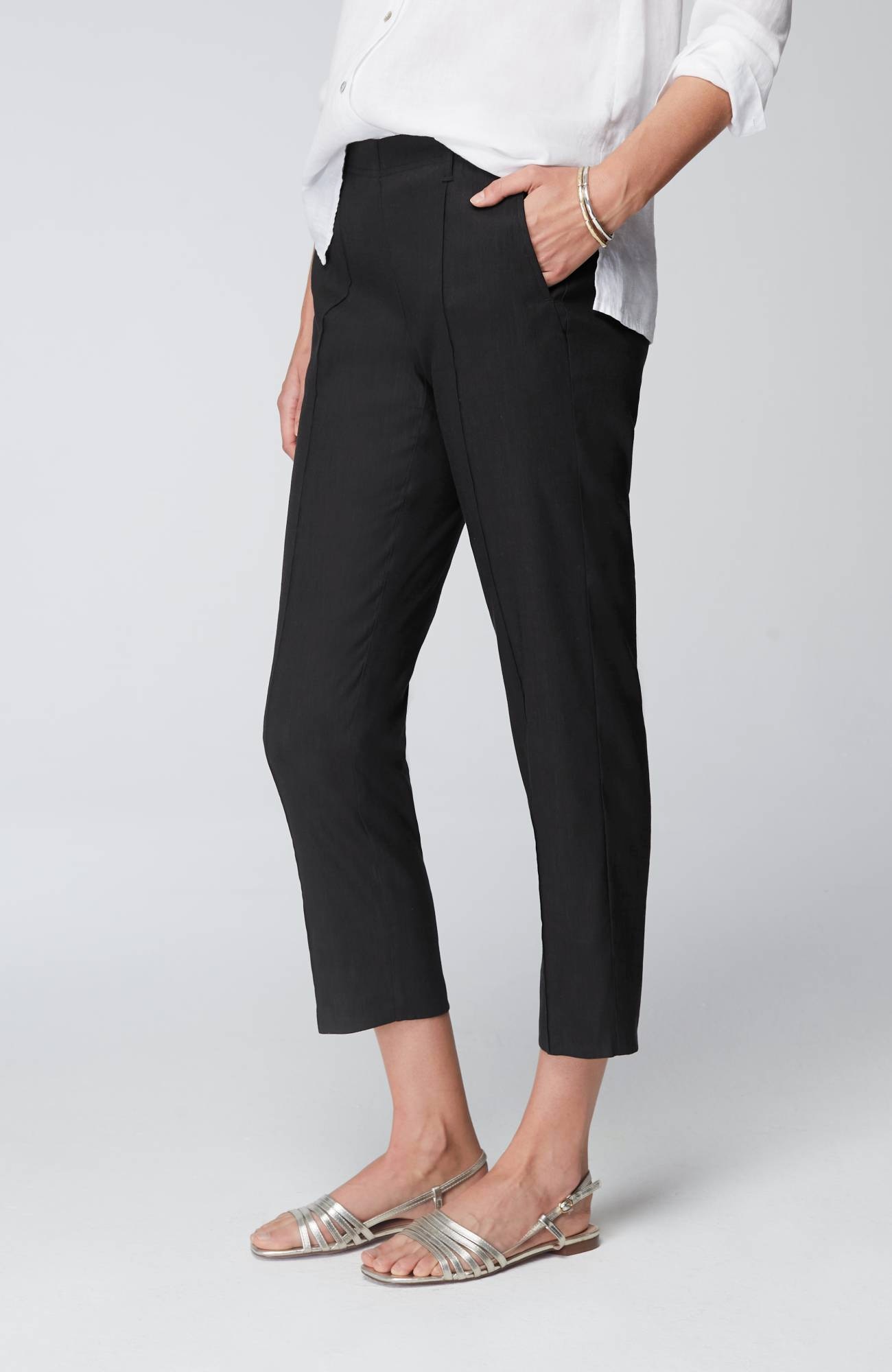 Pintucked Linen-Stretch Slim-Leg Pants
