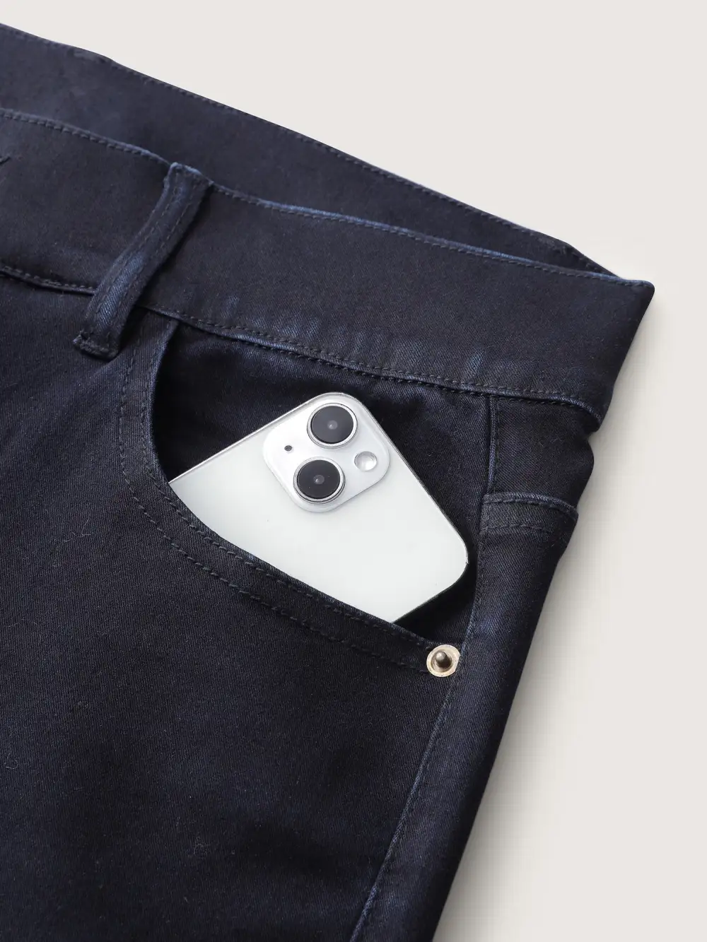 Supersoft Butt-Lifting Stretchy Skinny-Fit Jeans