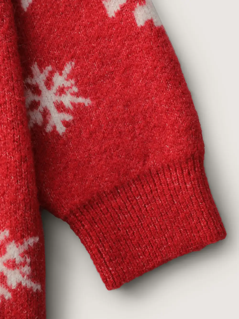 Snowflake Holiday Print Pullover