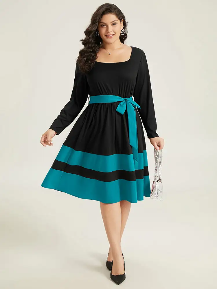 Two Tone Belted Bowknot Square Neck Dress