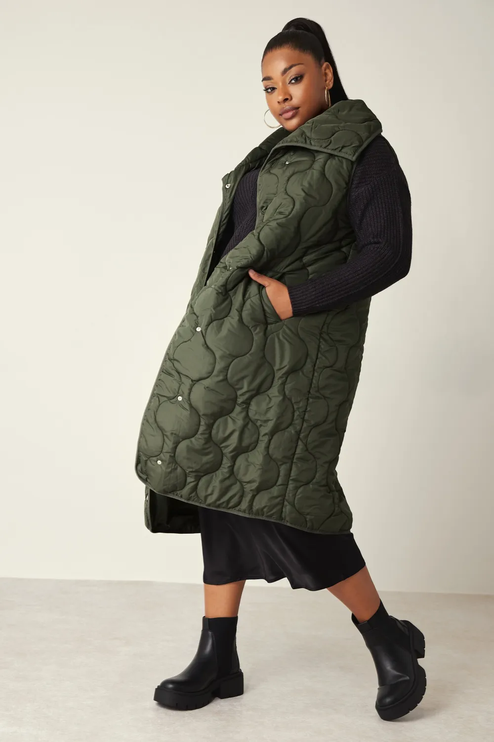 YOURS Curve Black Funnel Neck Quilted Longline Gilet