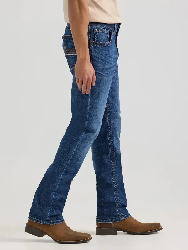 MEN'S ROCK 47 BY WRANGLER SLIM FIT STRAIGHT LEG JEAN IN TYNECASTLE