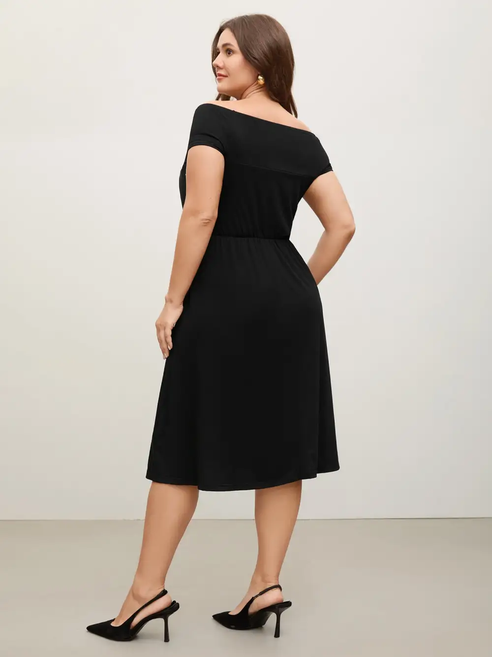 Twist Front Off-Shoulder Pockets Midi Dress
