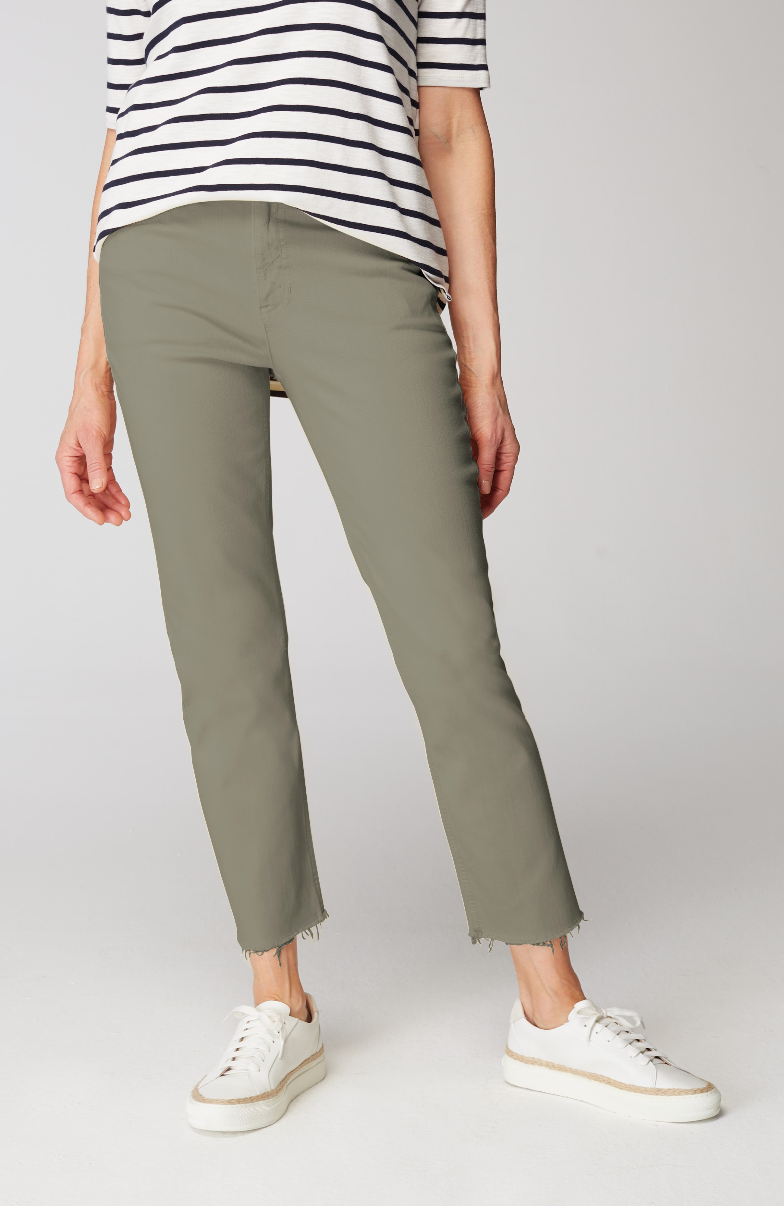 High-Rise Fringe-Hem Crops