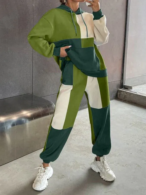 Green 2 piece set tops and bottoms how perfect and cozy piece for your Halloween day