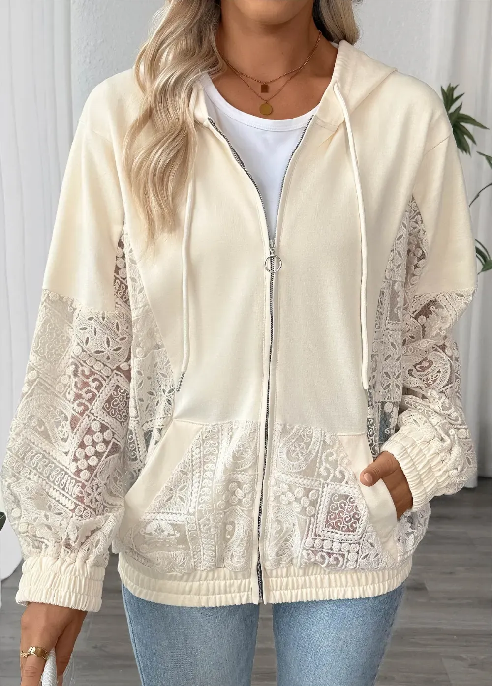 Beige Long Sleeve Pocket Zipper Hoodie