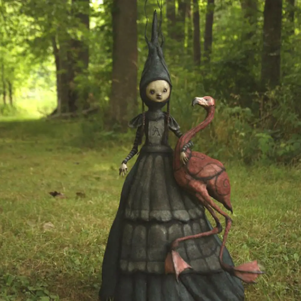 Halloween Witch Figurine Statue Resin Creepy Witch Sculptures Garden Decoration for Home Patio Yard Lawn Porch Garden Decoration