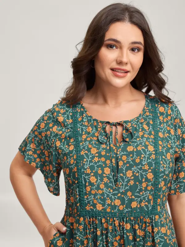 Floral Artificial Cotton Lace Pockets Maxi Dress