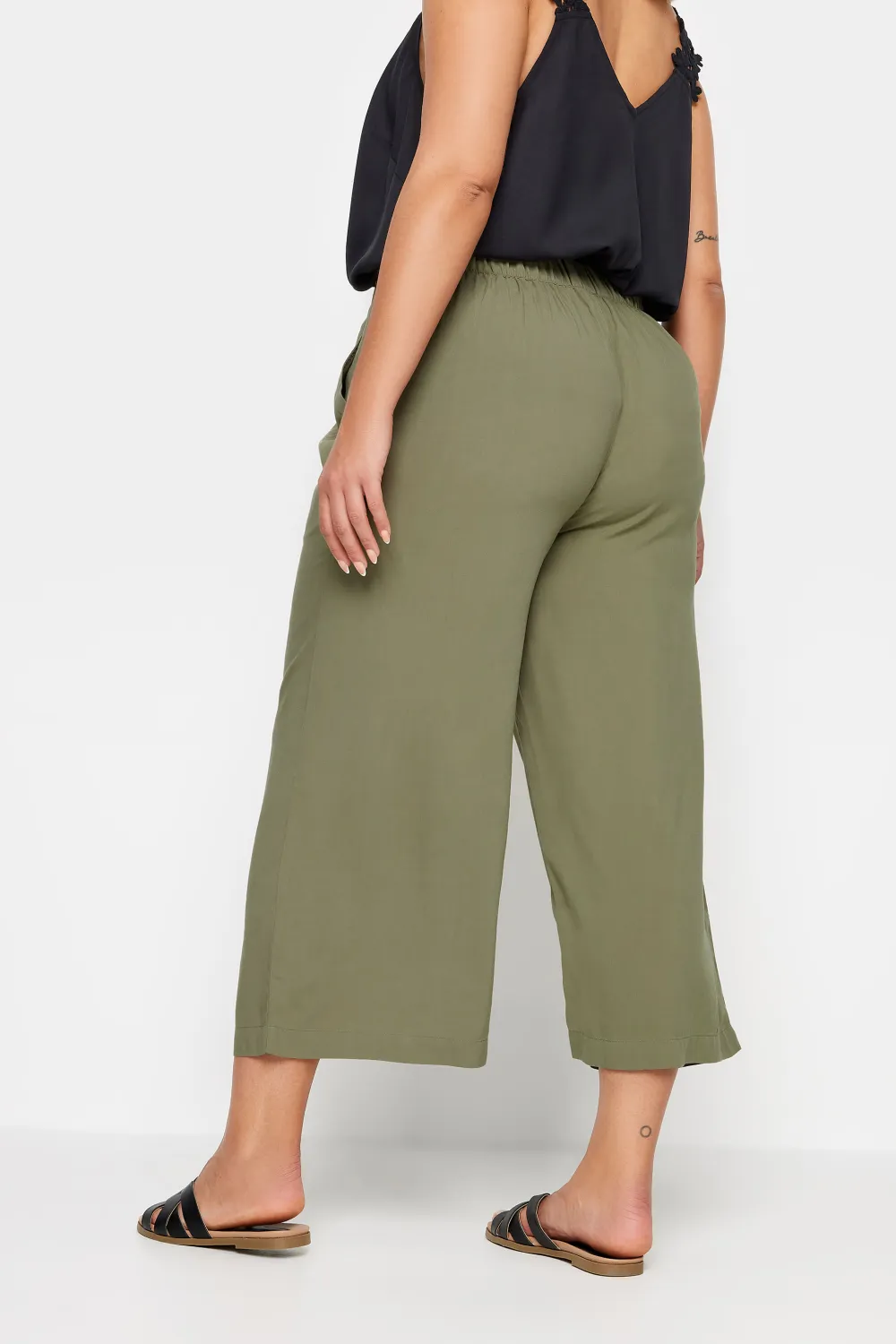 YOURS Curve Green Leaf Print Cropped Trousers