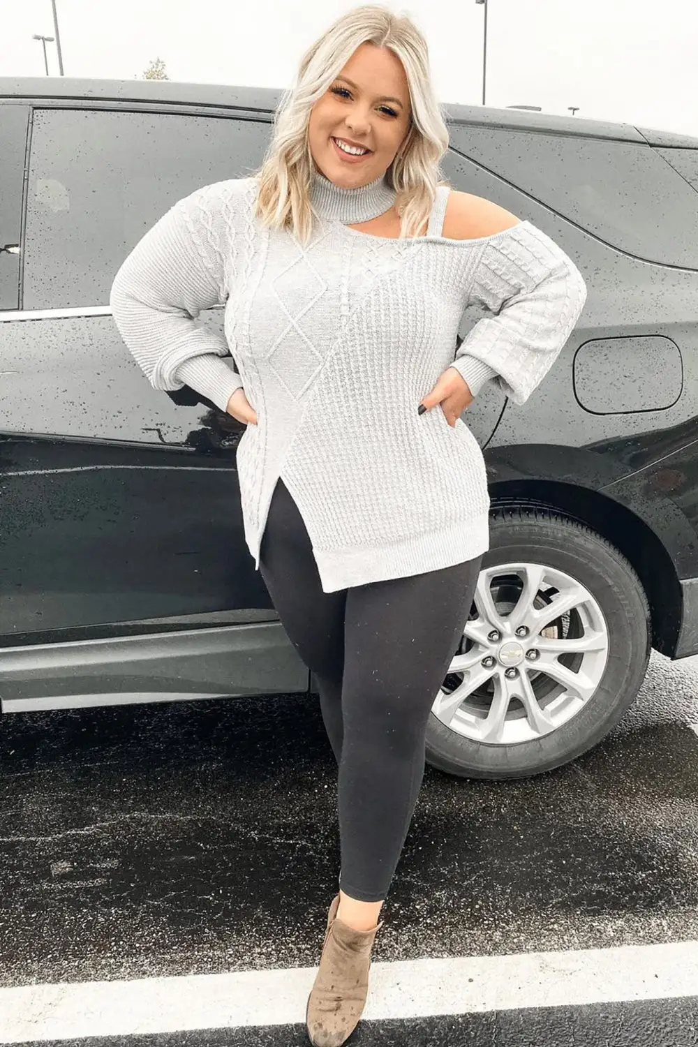 Keeping Me Away From The Cold Sweater - Grey