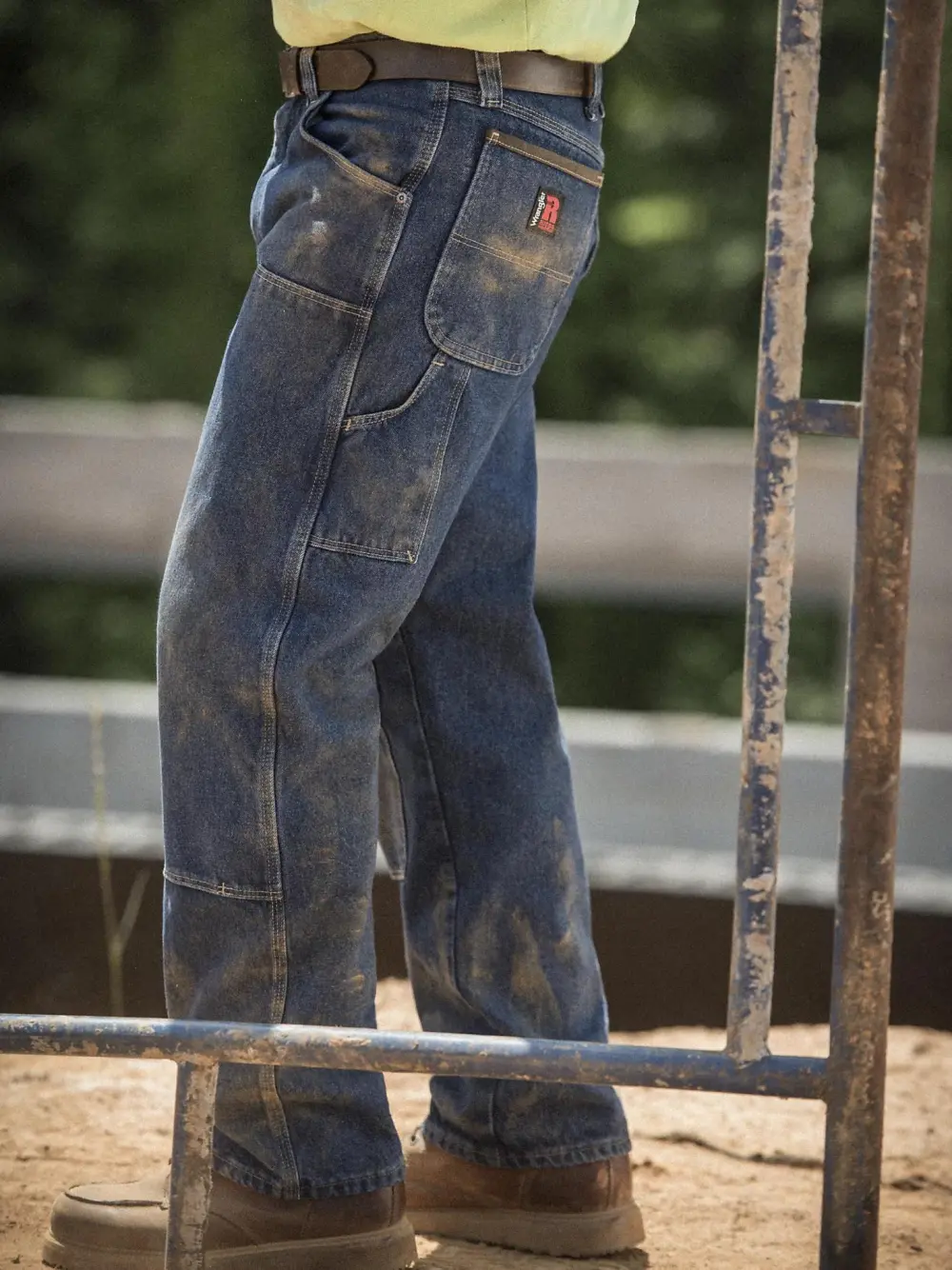 WRANGLER RIGGS WORKWEAR UTILITY JEAN IN ANTIQUE INDIGO