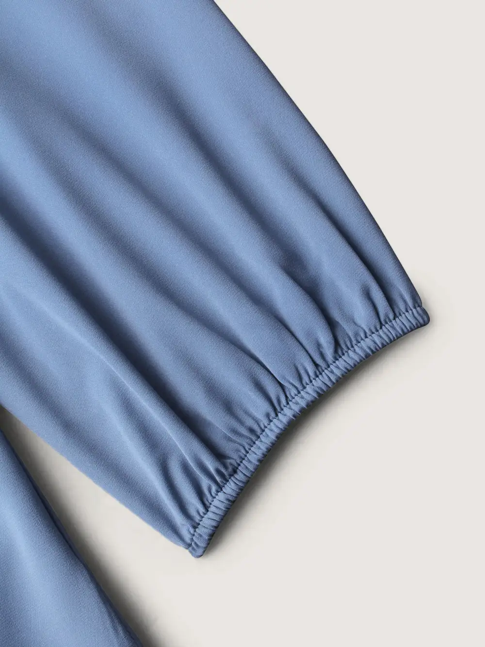 Criss Cross Neckline Puff Sleeve Gathered Blouse