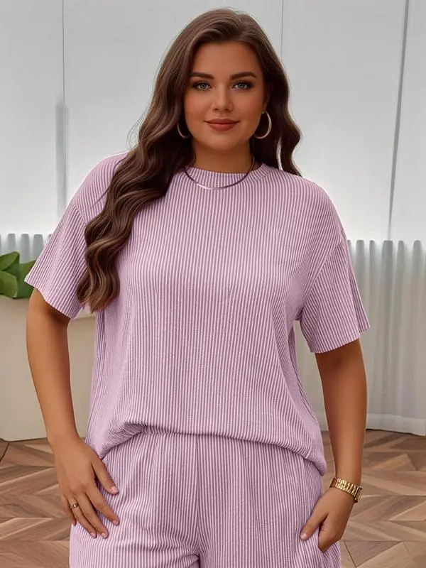 Plus Size Two-Piece Summer Set – Casual Round Neck Short Sleeve Top & Shorts for Women