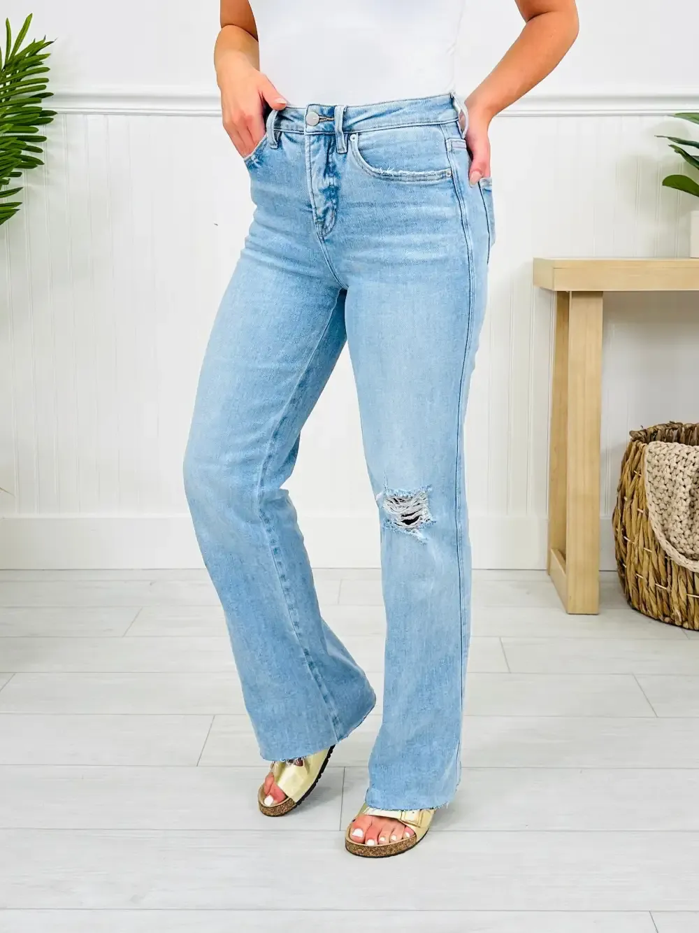 MOCO Exclusive Just Like That Wide Leg Jeans