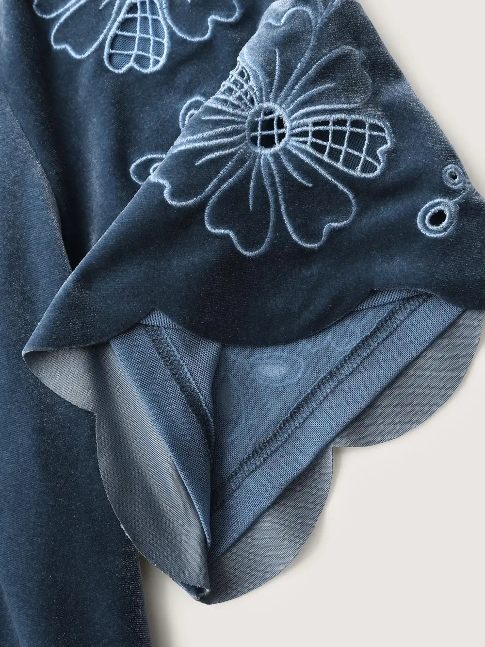 Velvet Embroidered Mesh Sleeve Stretchy Blouse