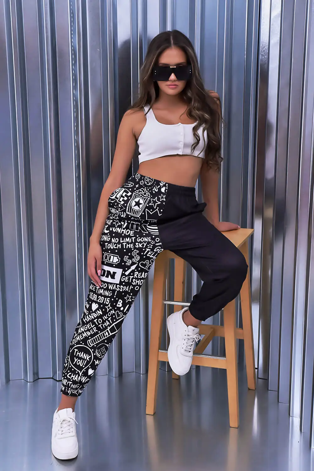 Sweatpants with design