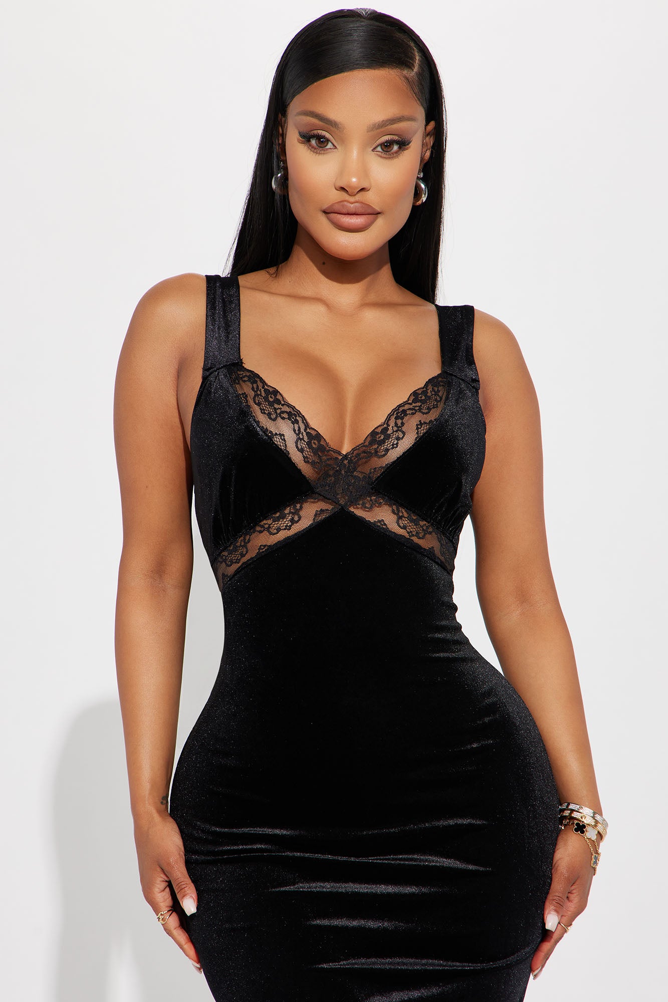 Bella Velvet Maxi Dress - Black