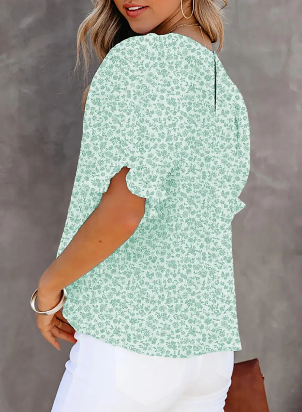 ✨Women's Crewneck Smocked Puff Sleeve Floral Print Blouse(BUY 2 10% OFF)