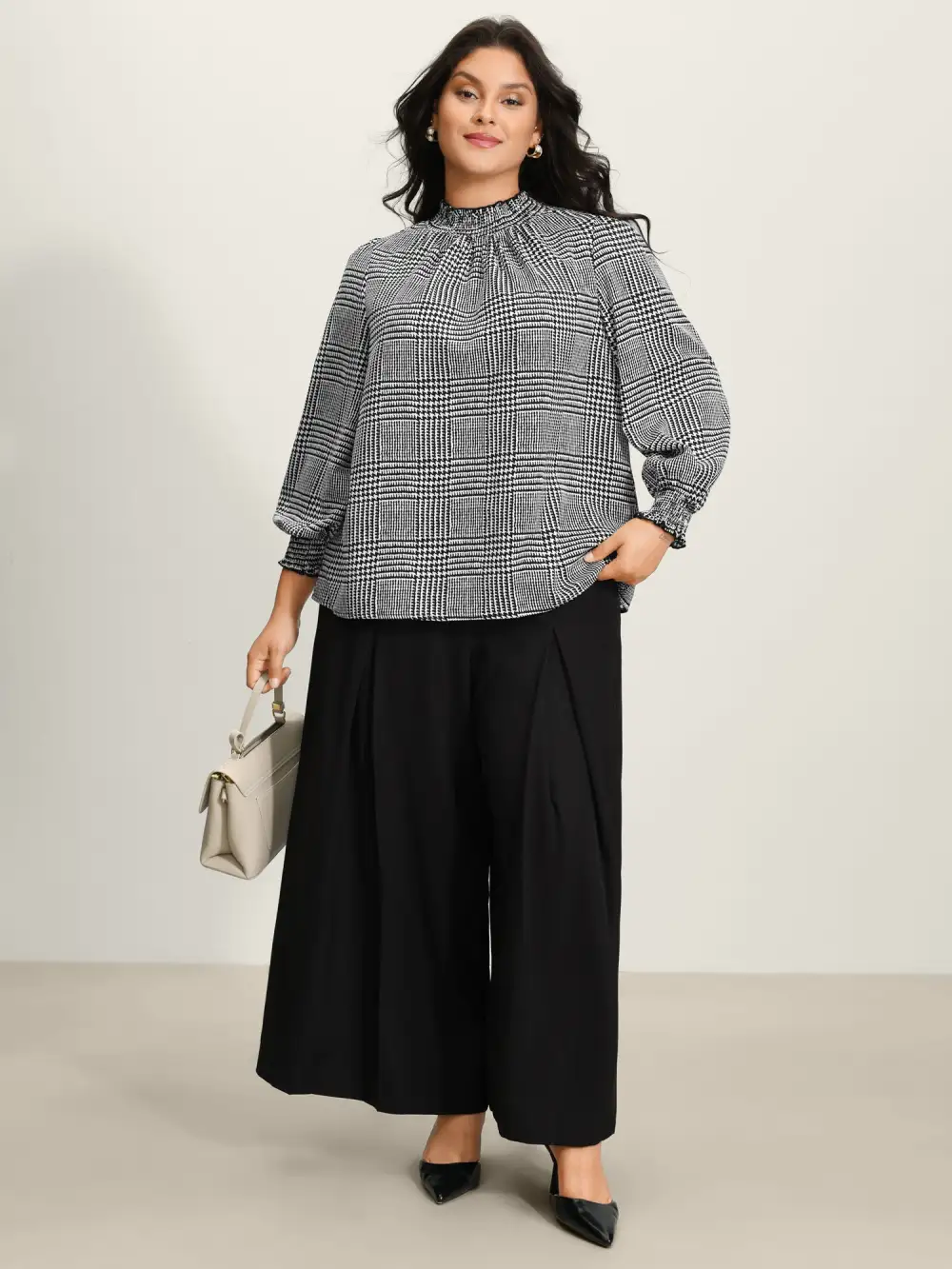 Houndstooth Pattern Ruffled Collar Blouse