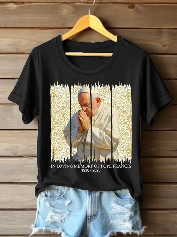 Women's In Loving Memory Of Pf 1936-2025 Print Short Sleeve Round Neck Cotton T-Shirt