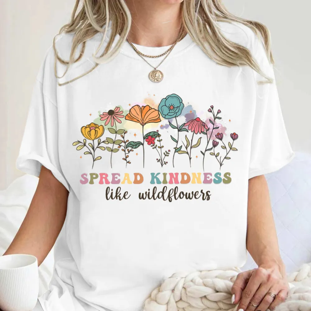 Women'S Spread Kindness Like Wildflowers Printed Round Neck Short Sleeved T-Shirt