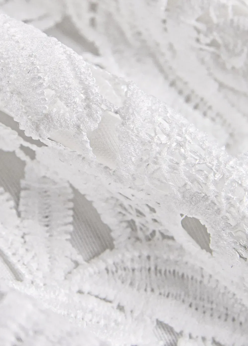 White Embroidery Long Sleeve Round Neck T Shirt