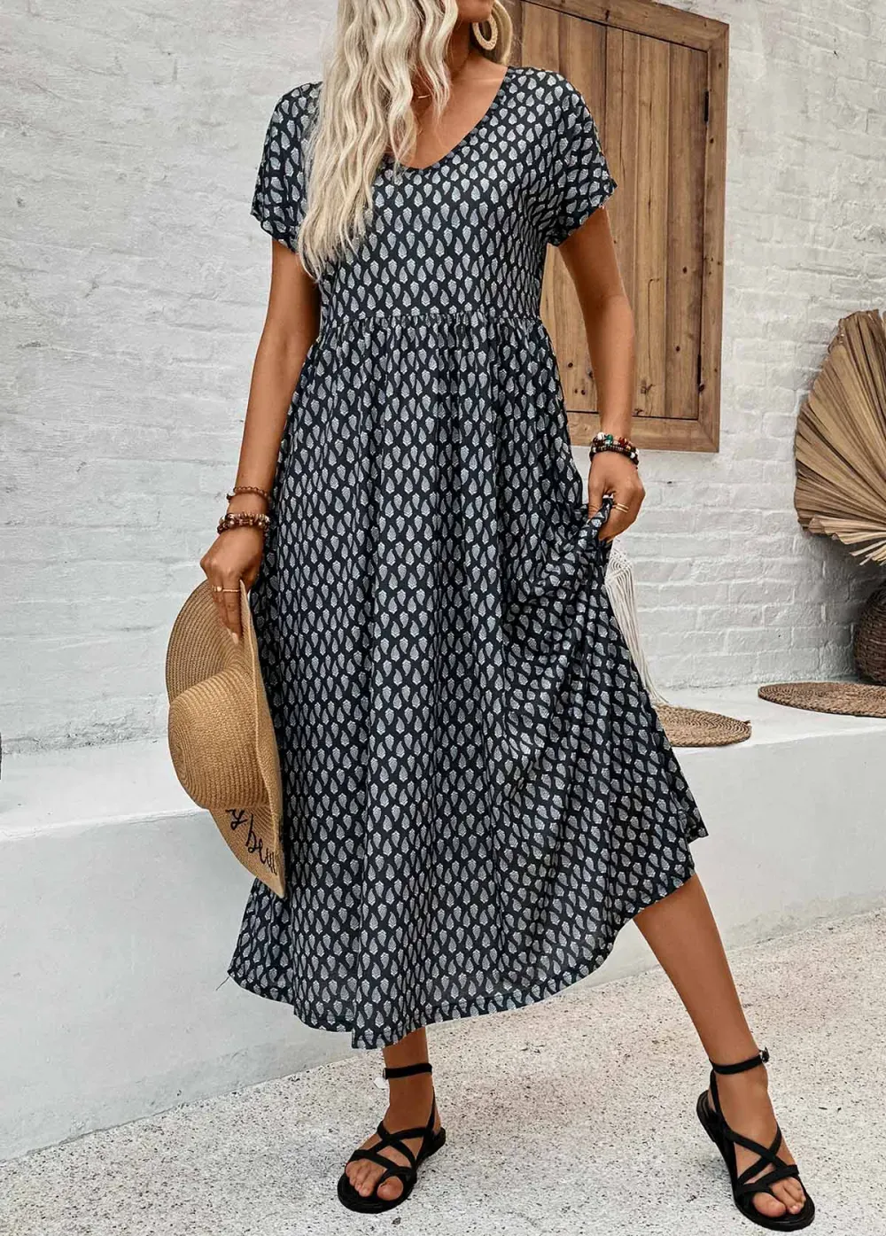 Black Pocket Geometric Print Short Sleeve V Neck Dress