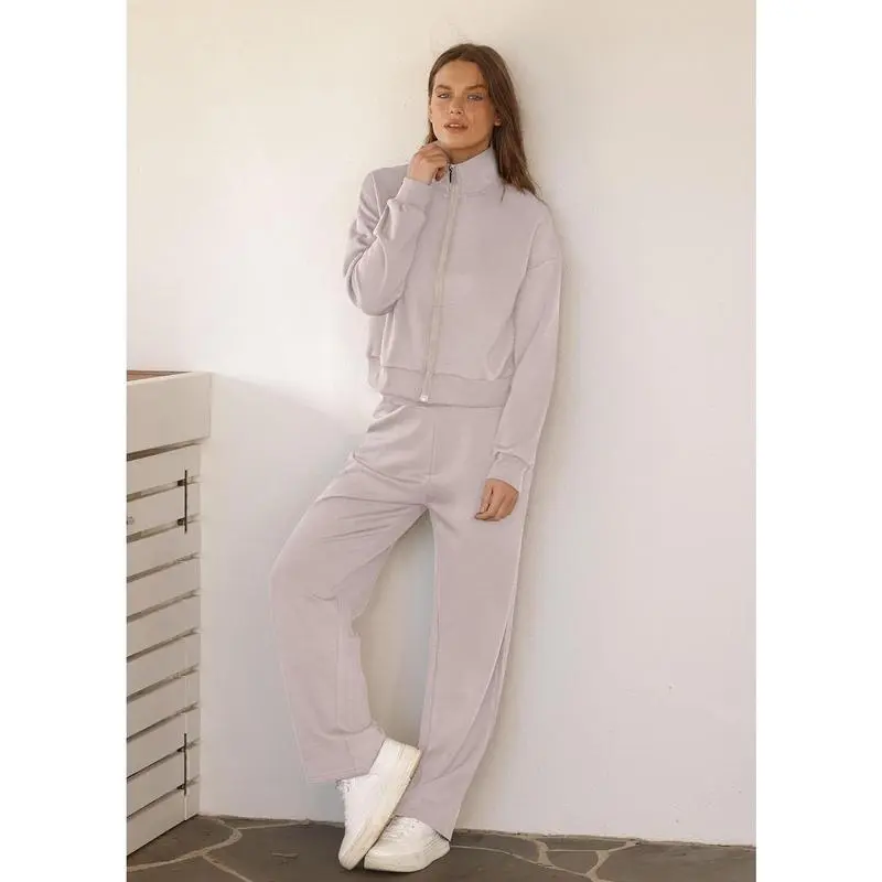 Women’s 2-Piece Lounge Set – Sweatshirt & Wide Leg Pants
